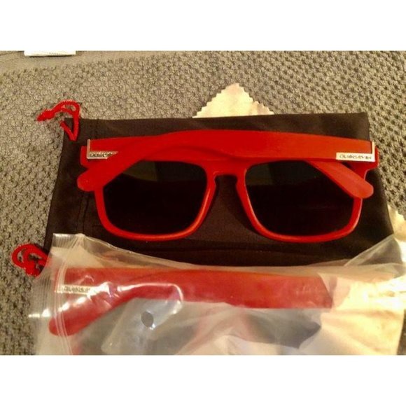 New Quiksilver Sunglass Set - Picture 4 of 4